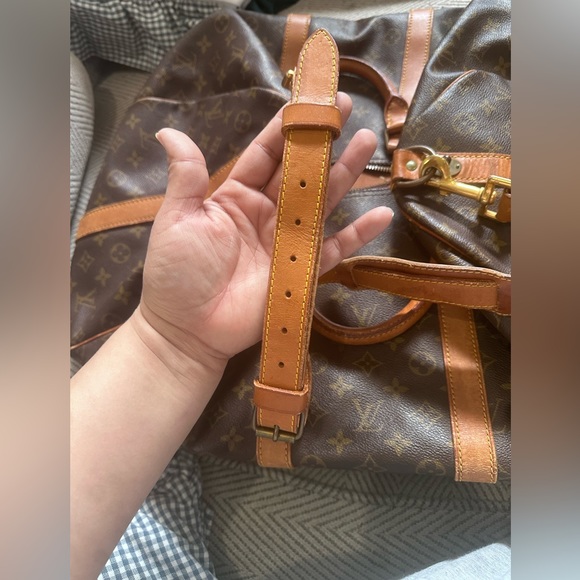 Louis Vuitton Bandolier 55 Authentic - Picture 5 of 16